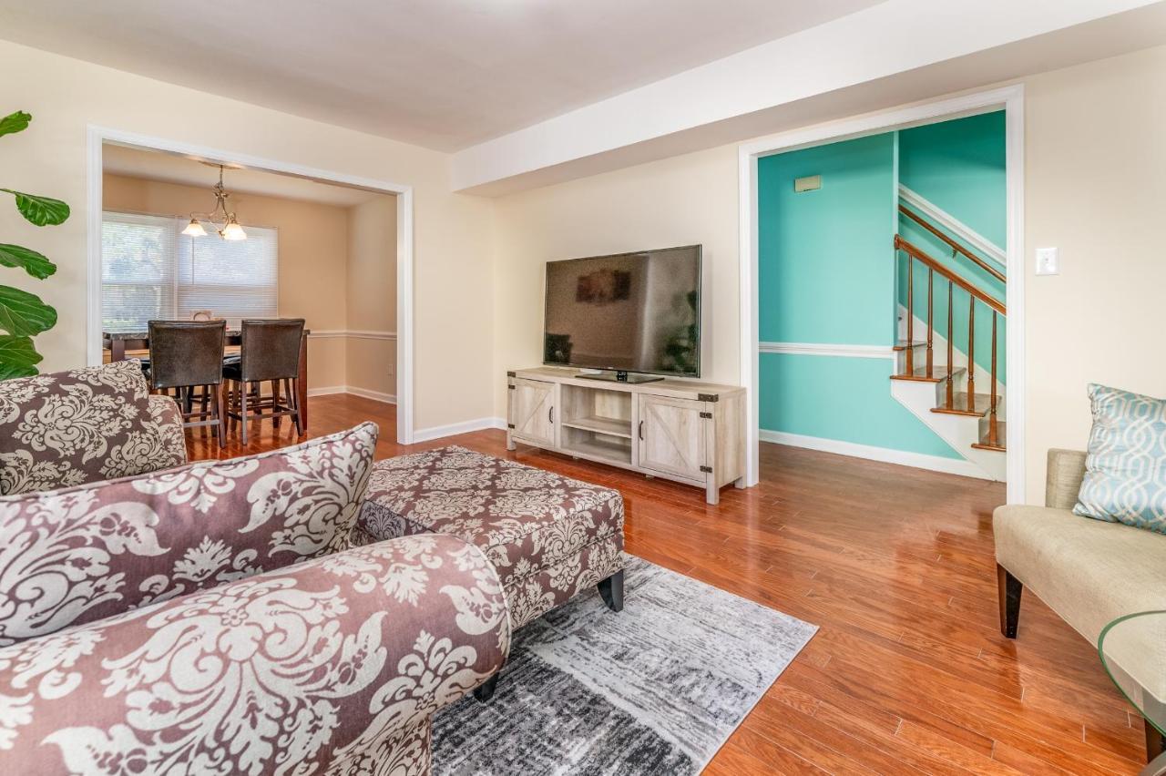 Centrally Located Spacious Abode Σάρλοτ Εξωτερικό φωτογραφία