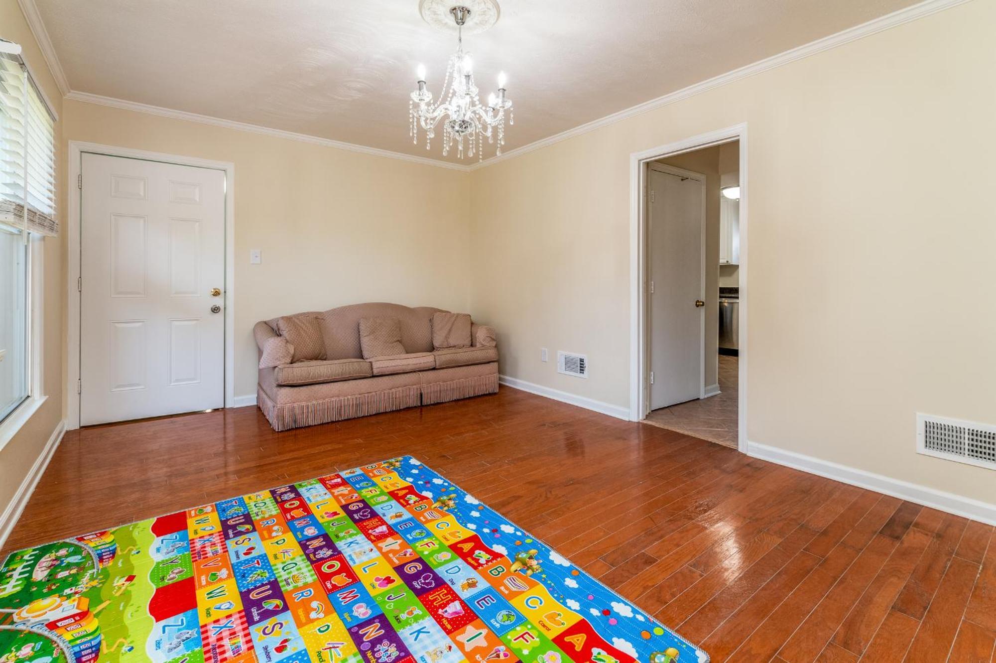 Centrally Located Spacious Abode Σάρλοτ Εξωτερικό φωτογραφία